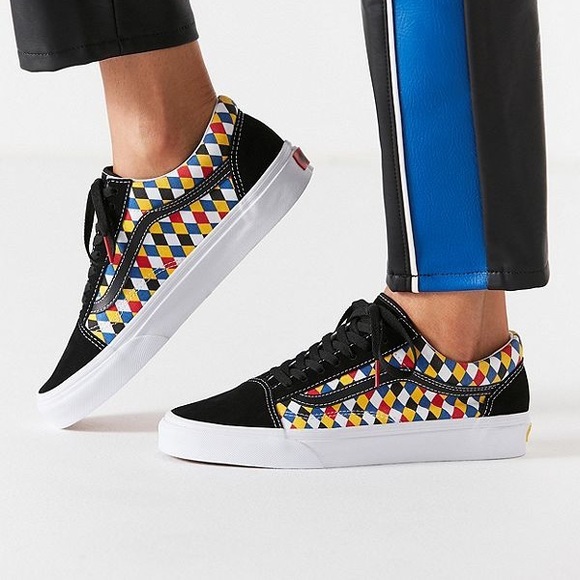 urban outfitters vans old skool